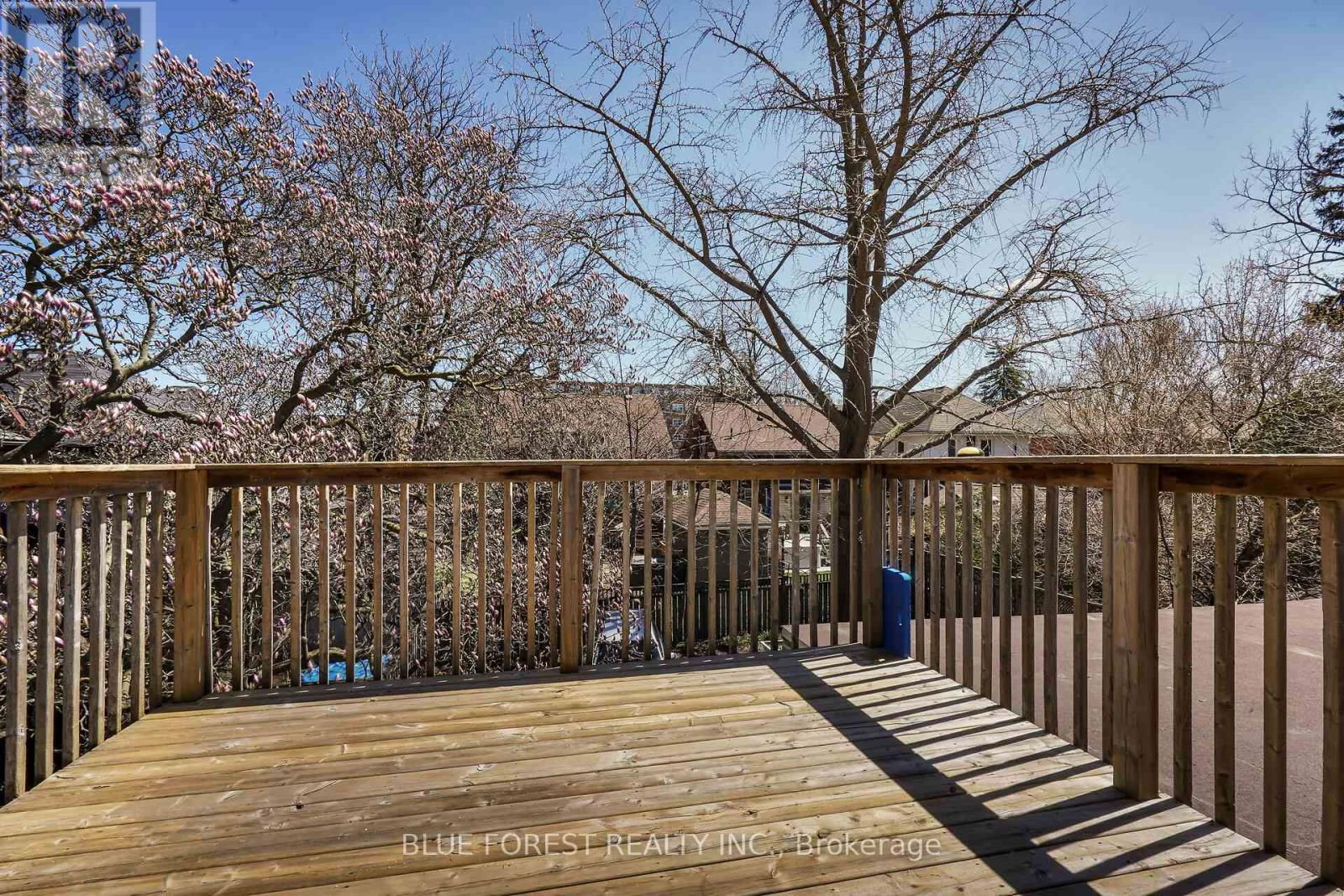 18 BELGRAVE AVENUE Image 12