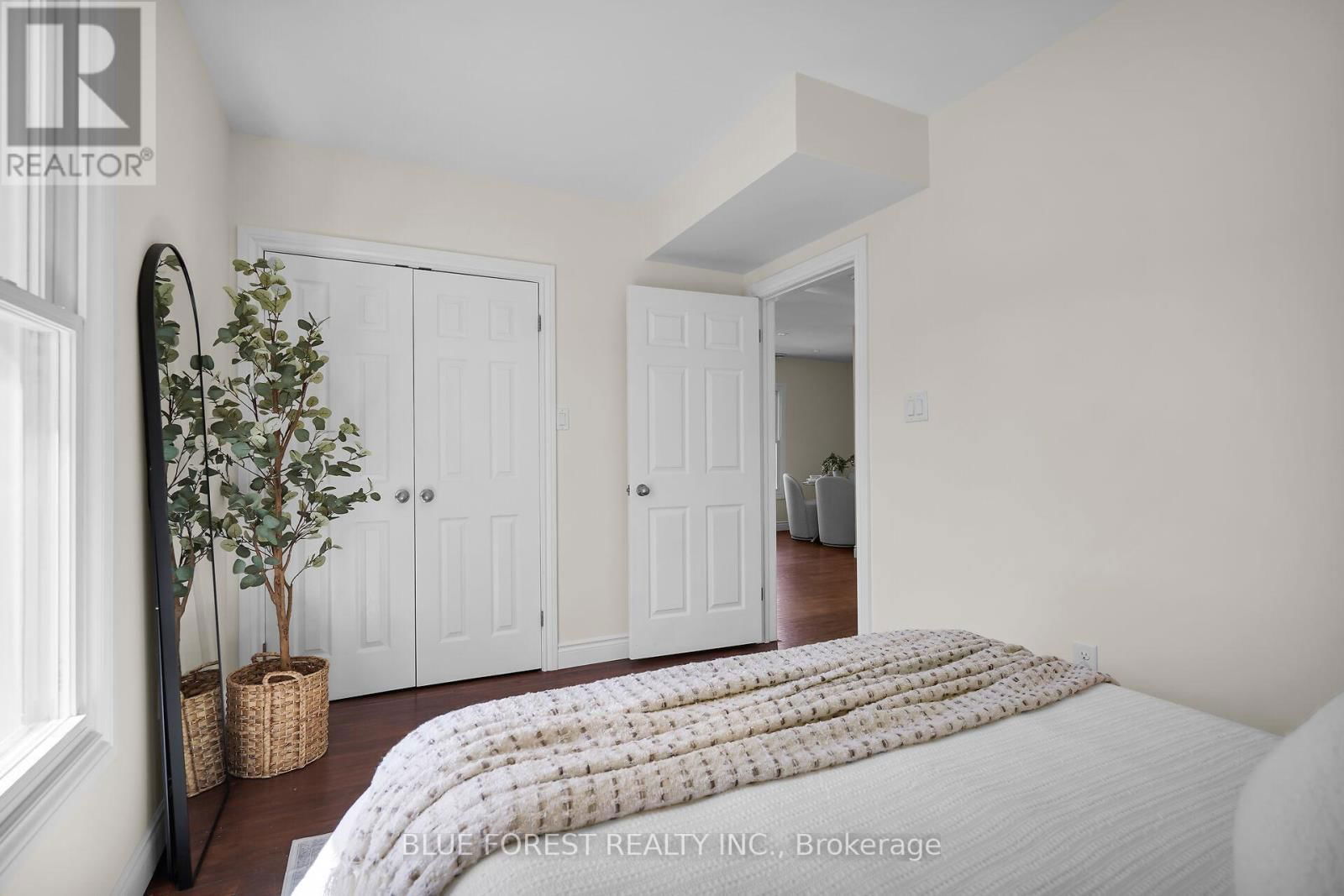 18 BELGRAVE AVENUE Image 15