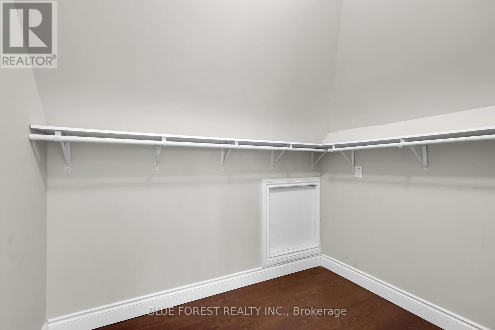18 BELGRAVE AVENUE Image 26