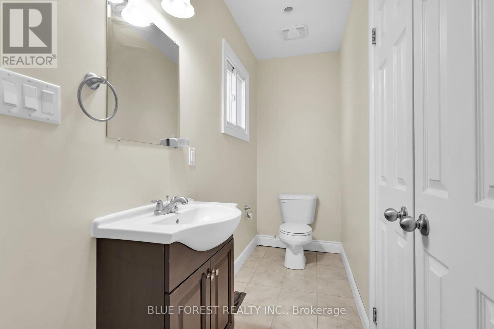 18 BELGRAVE AVENUE Image 34