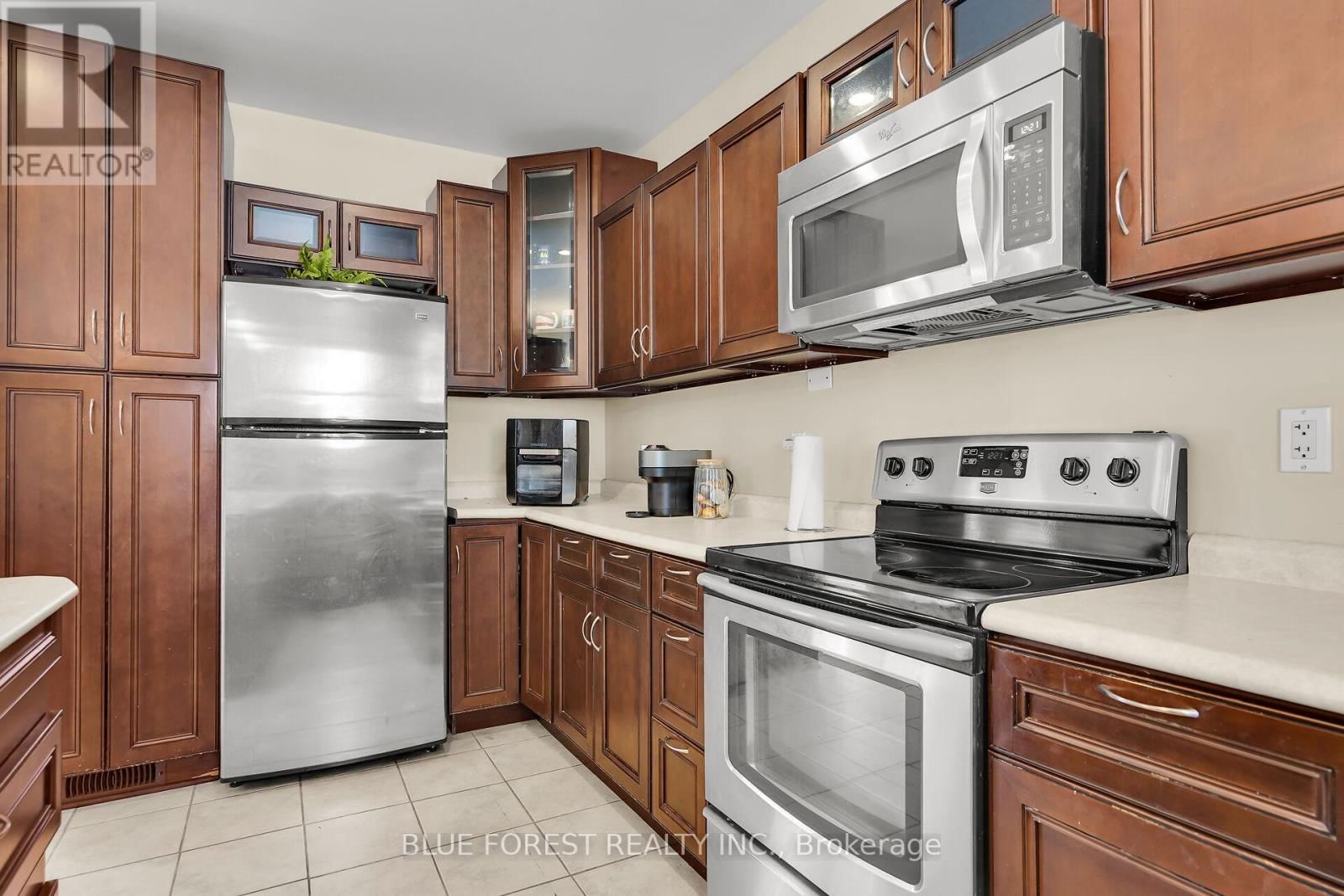18 BELGRAVE AVENUE Image 38