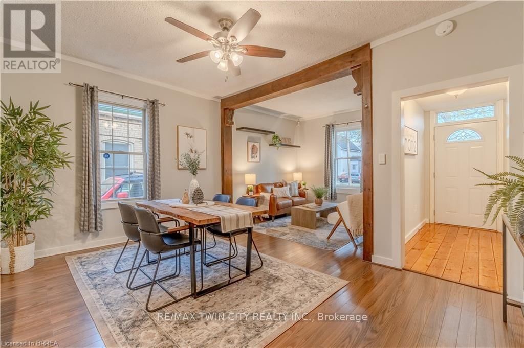 107 GRAND RIVER AVENUE Image 8