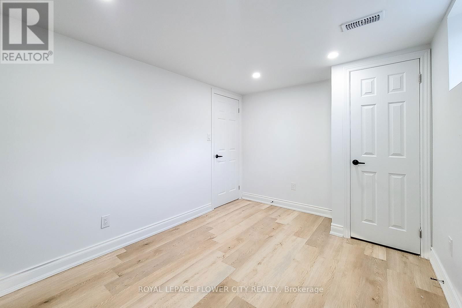 56 MOXLEY DRIVE Image 32