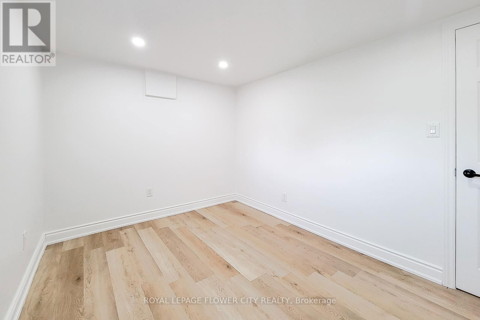 56 MOXLEY DRIVE Image 33