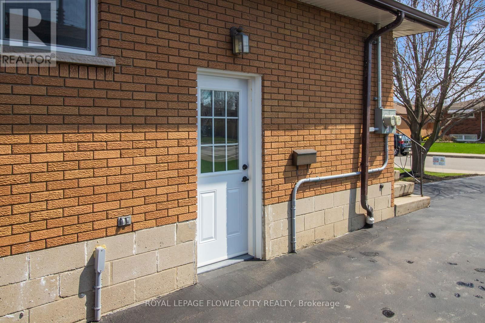 56 MOXLEY DRIVE Image 44