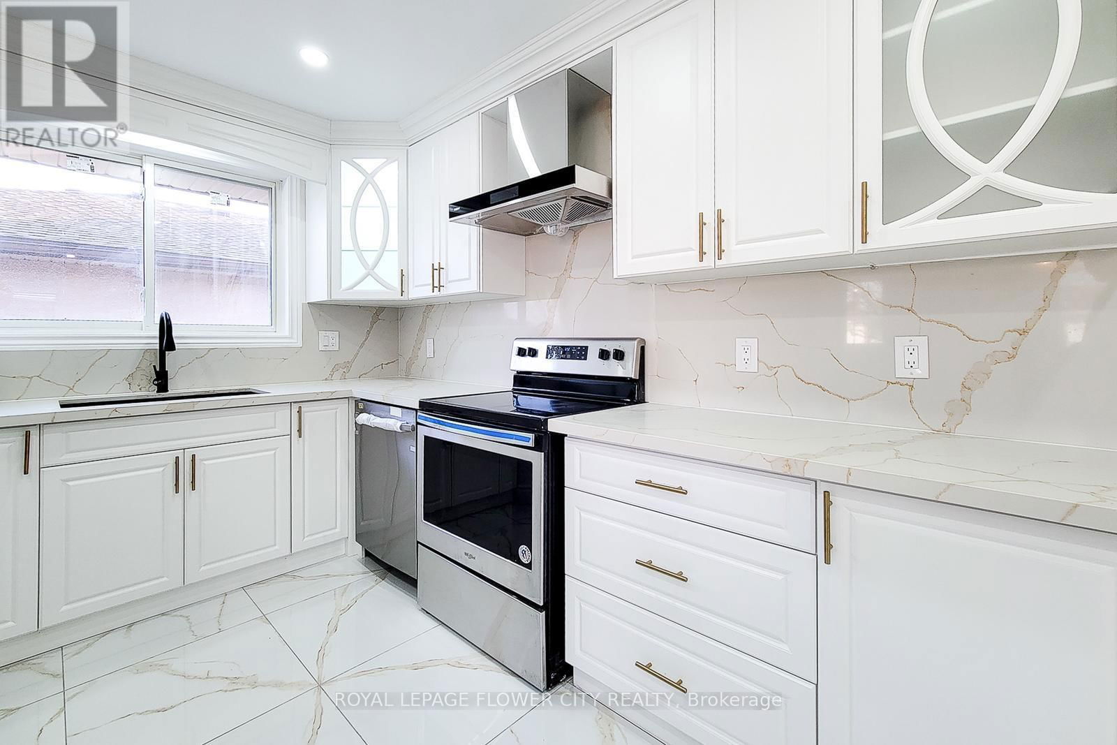 56 MOXLEY DRIVE Image 9