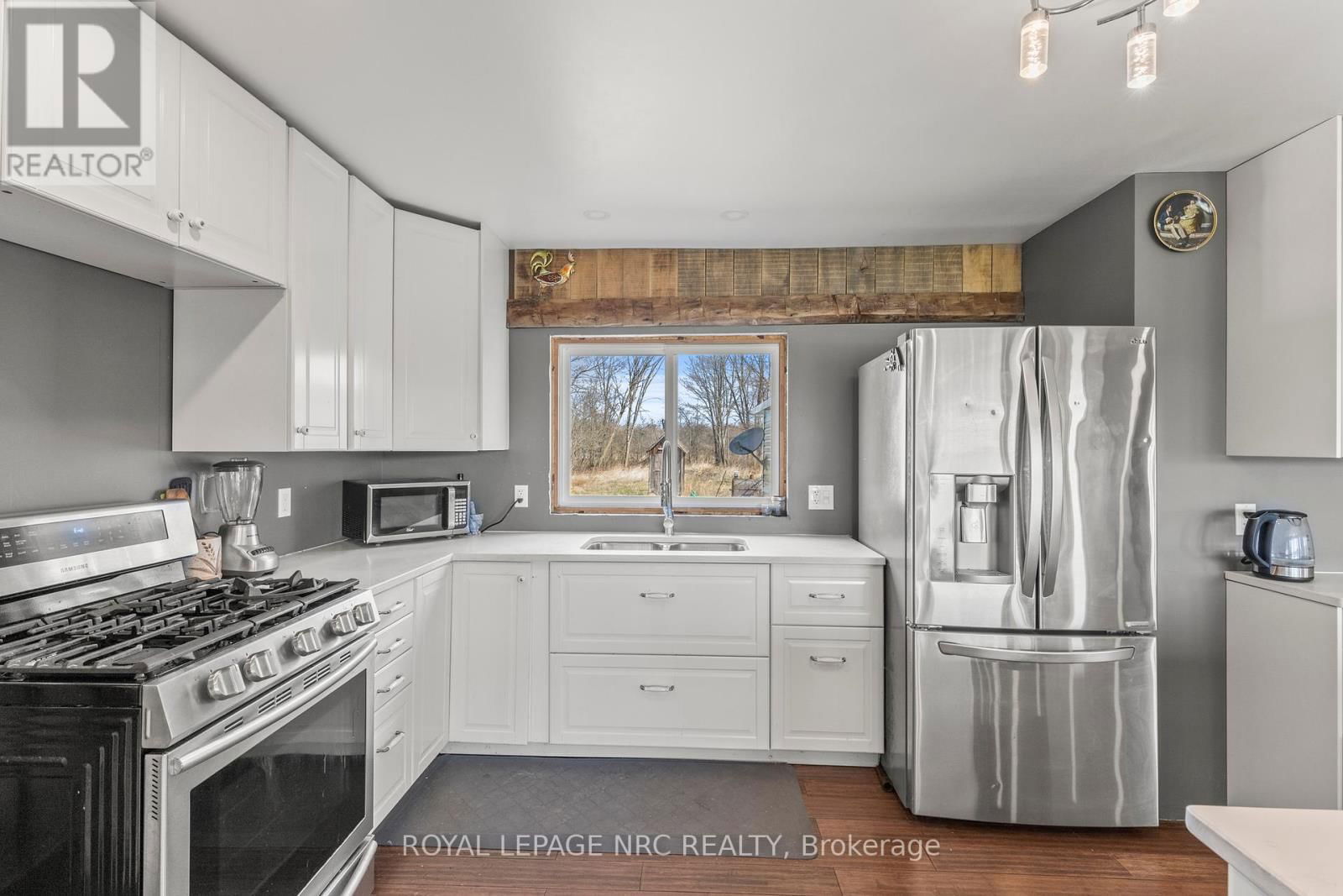 758 WYLDEWOOD ROAD Image 29