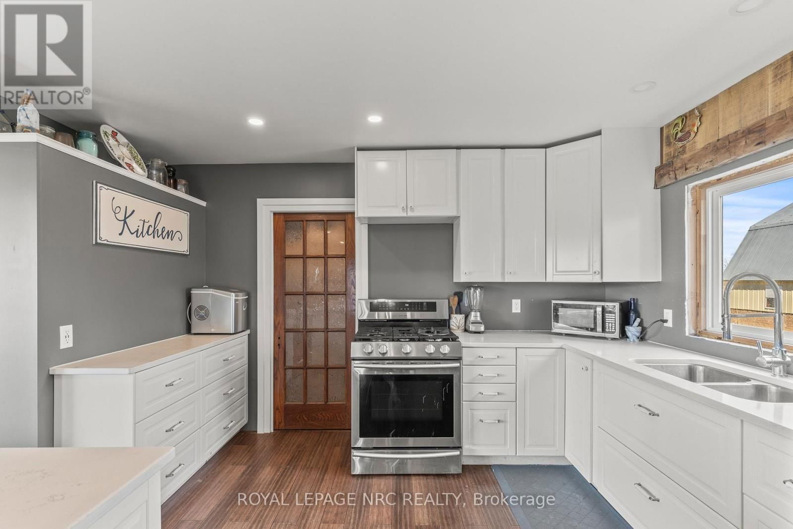 758 WYLDEWOOD ROAD Image 30