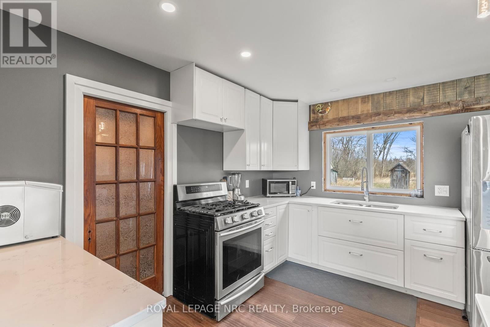 758 WYLDEWOOD ROAD Image 31