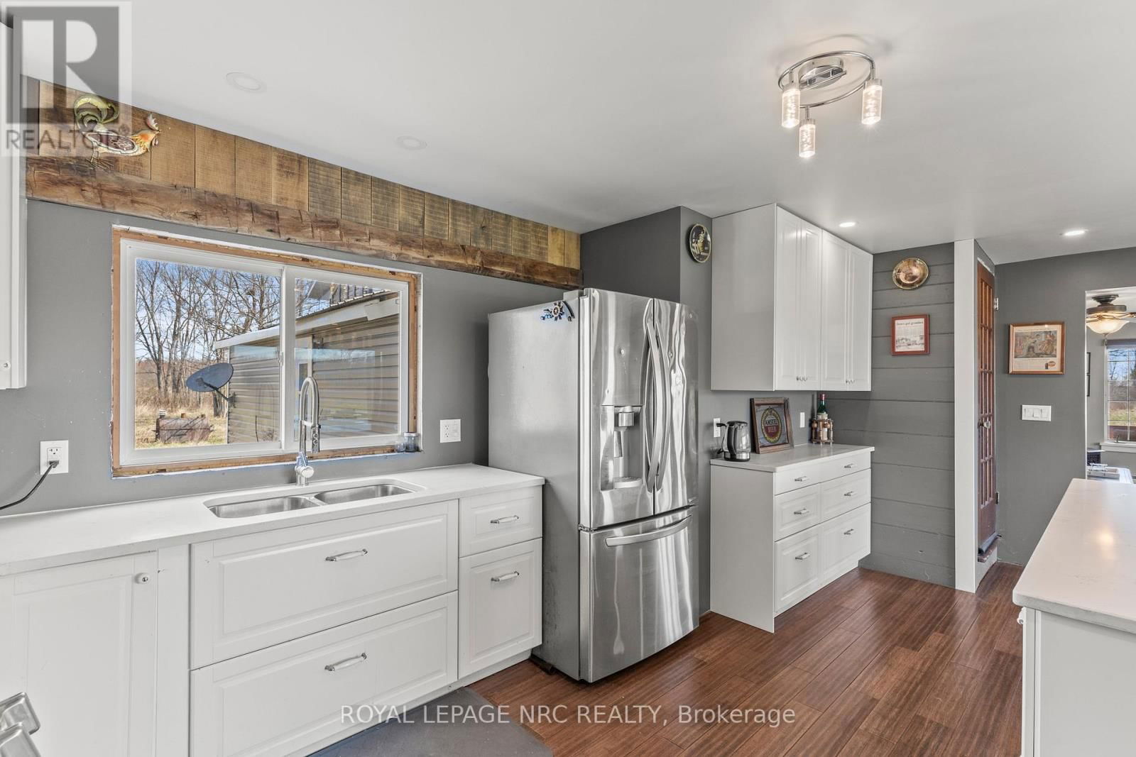 758 WYLDEWOOD ROAD Image 32