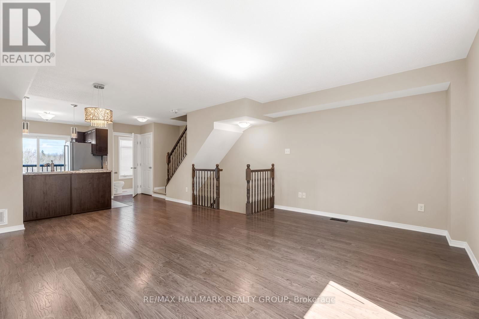 241 ERIC CZAPNIK WAY Image 10
