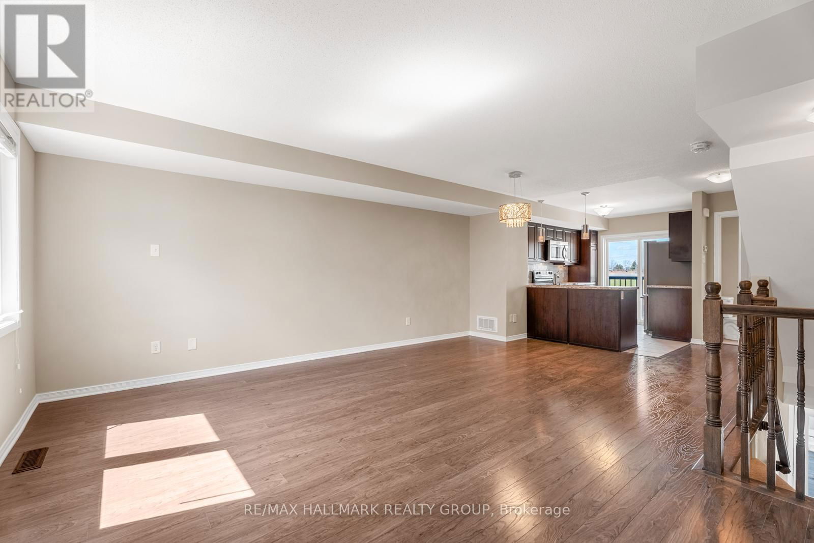 241 ERIC CZAPNIK WAY Image 11
