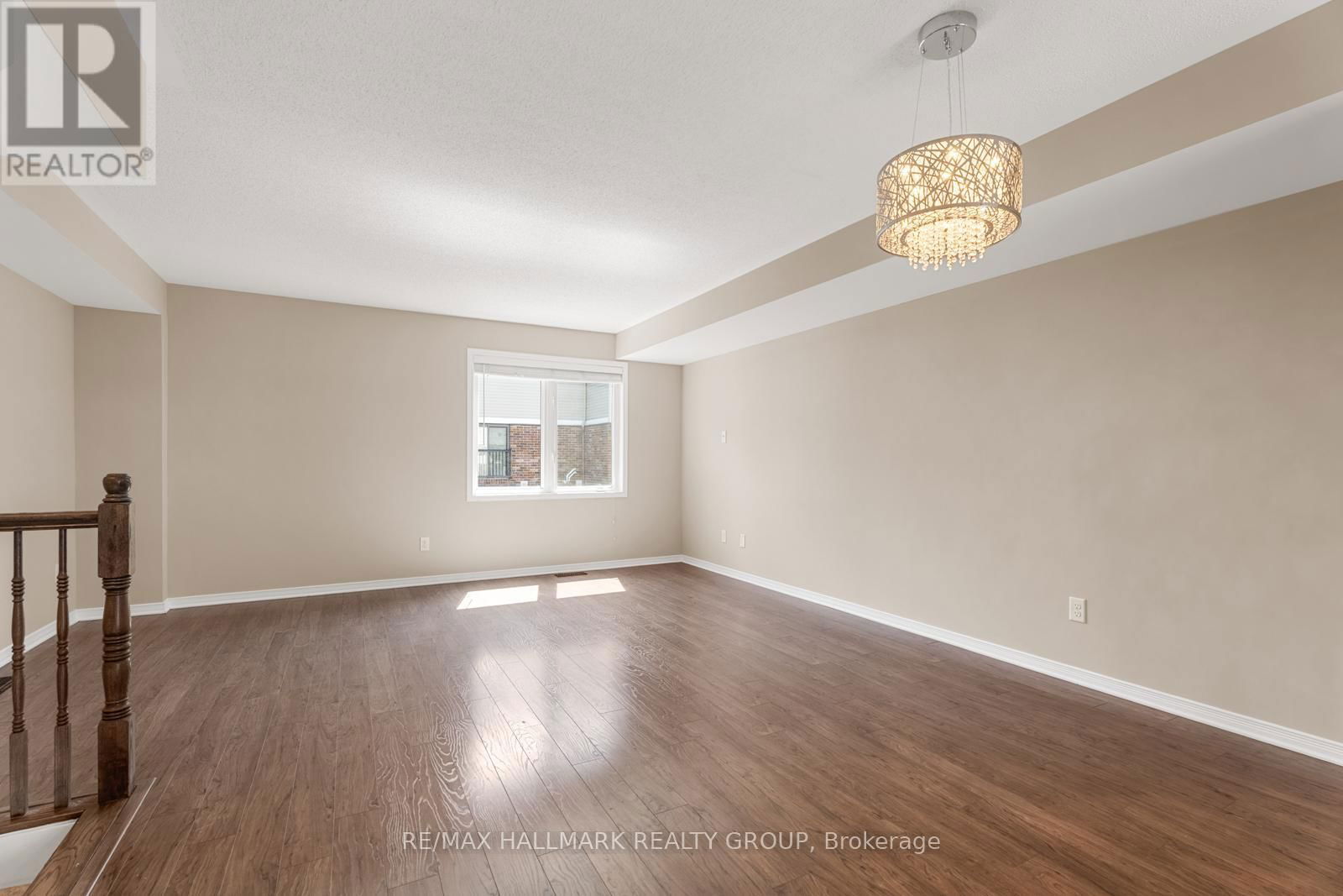 241 ERIC CZAPNIK WAY Image 13