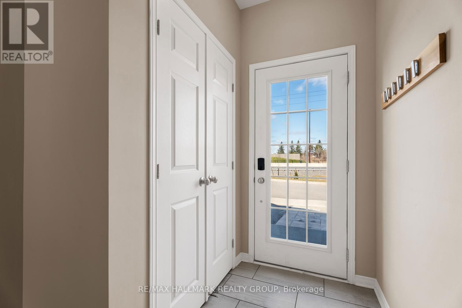 241 ERIC CZAPNIK WAY Image 4