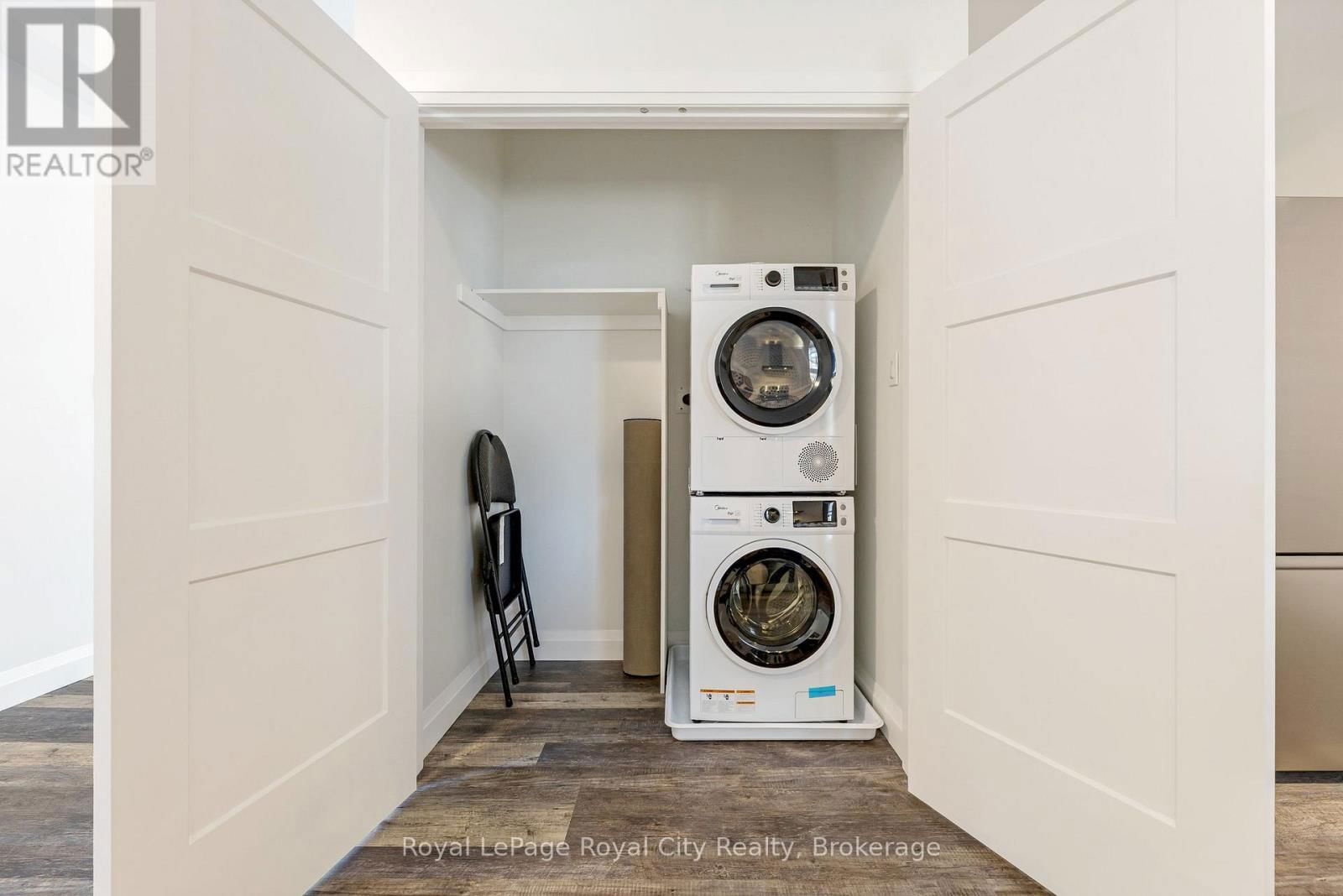 33 ISLINGTON AVENUE Image 21