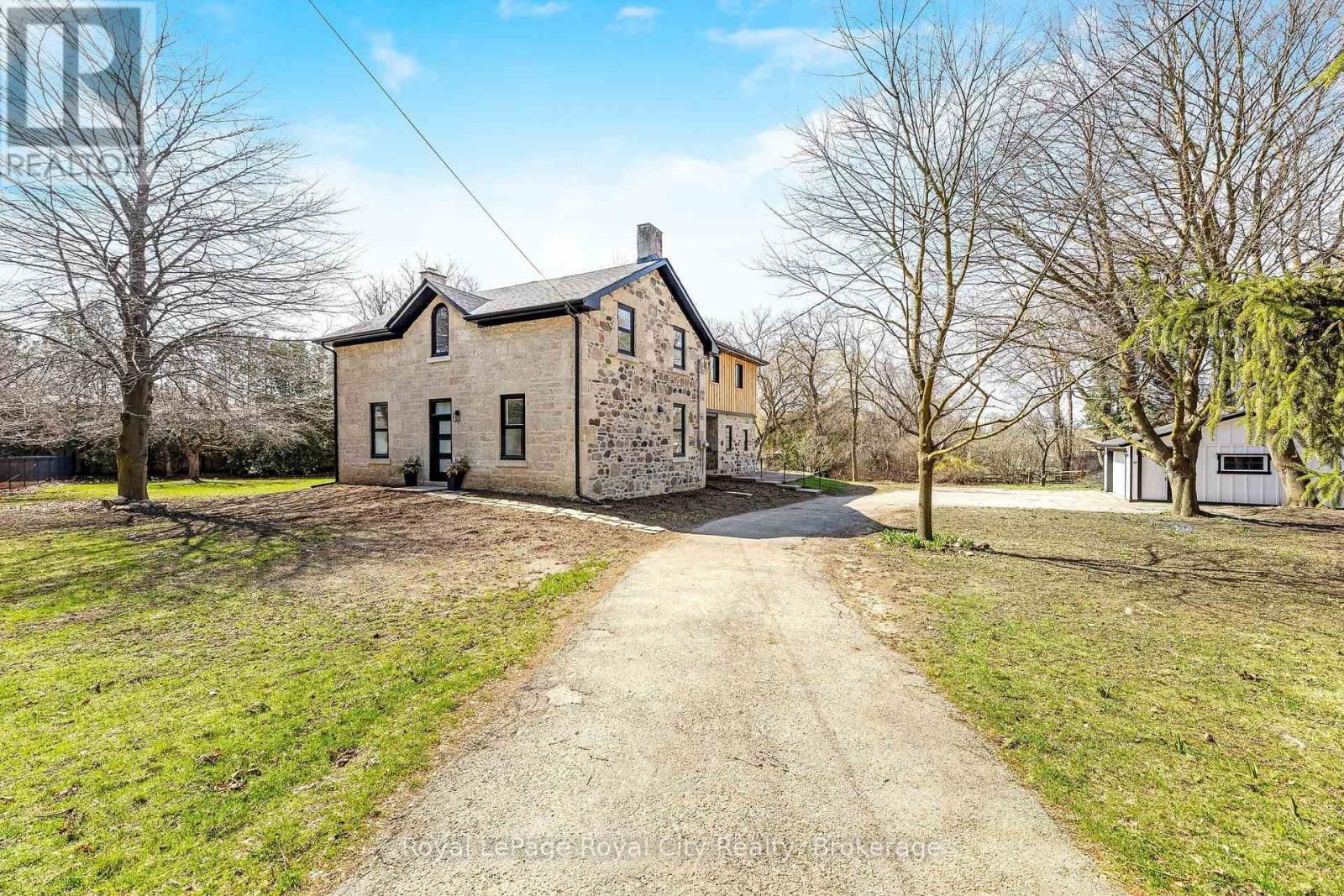 33 ISLINGTON AVENUE Image 39