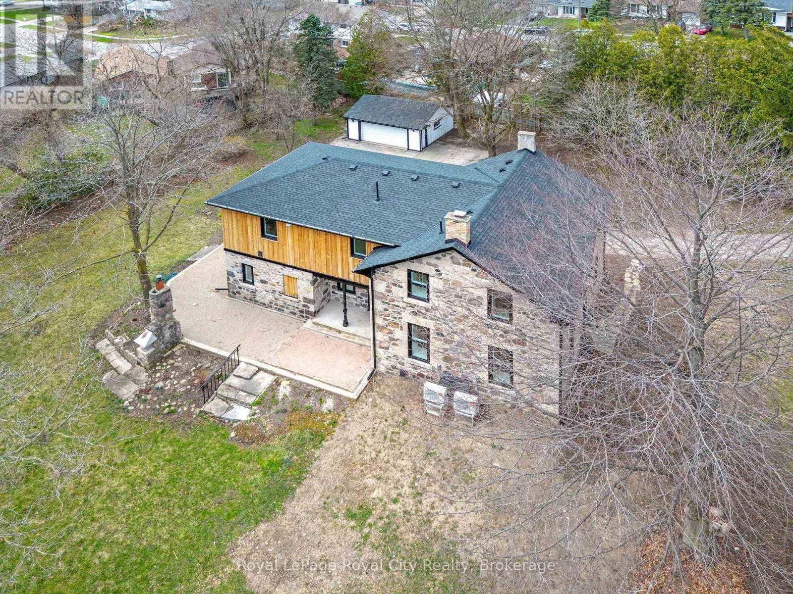 33 ISLINGTON AVENUE Image 43