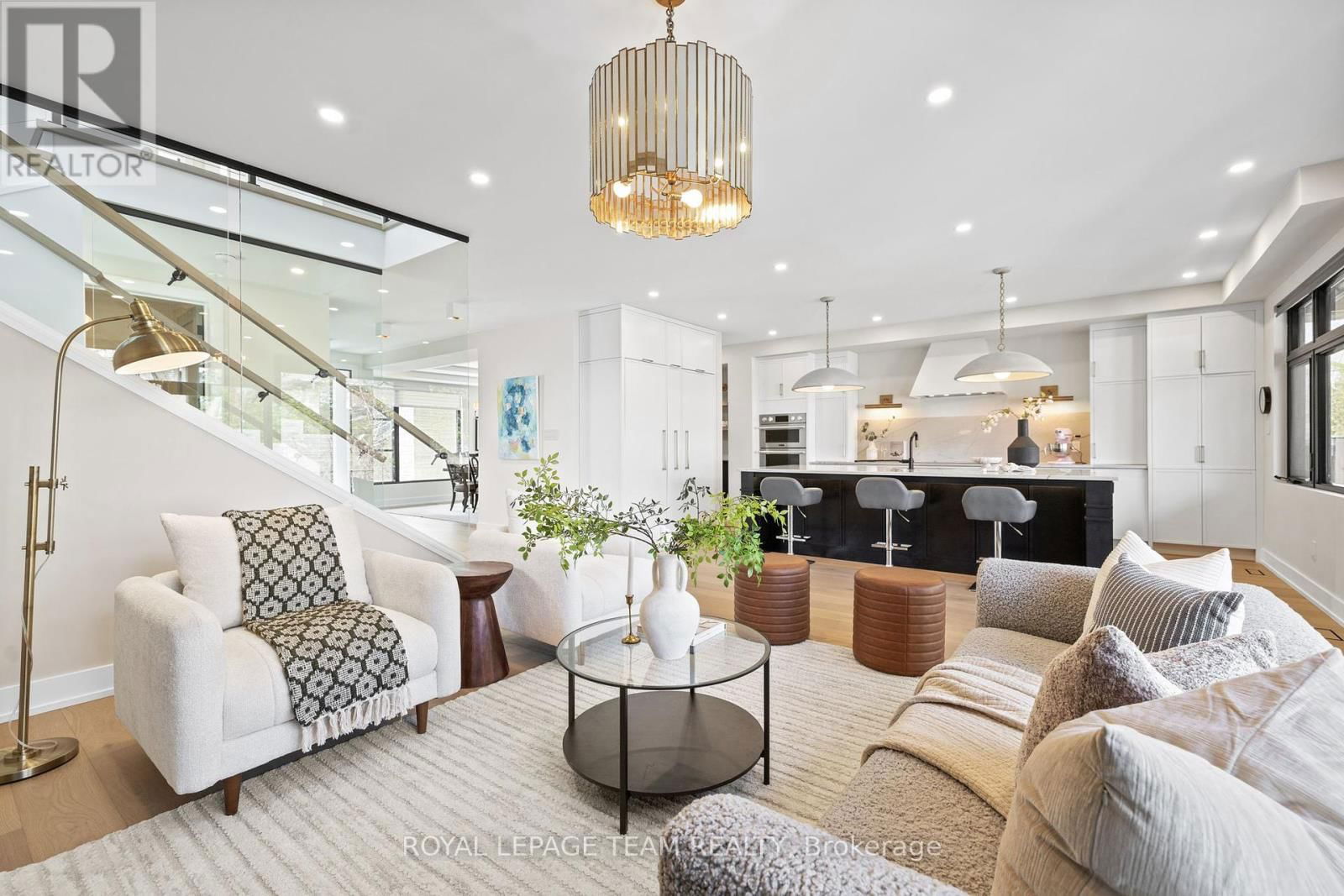 621 GAINSBOROUGH AVENUE Image 10