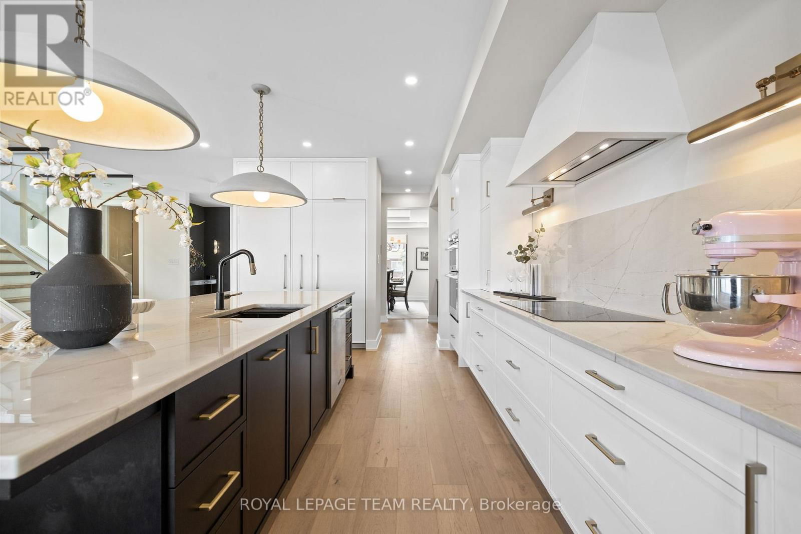 621 GAINSBOROUGH AVENUE Image 14