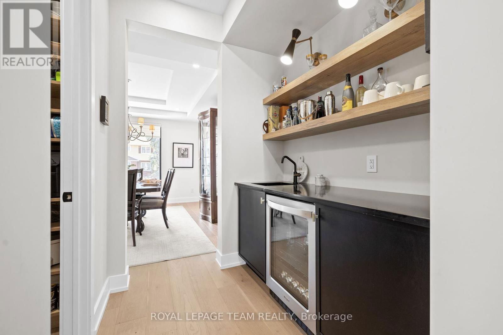 621 GAINSBOROUGH AVENUE Image 16