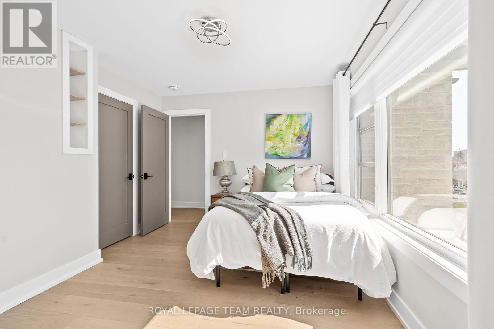 621 GAINSBOROUGH AVENUE Image 30
