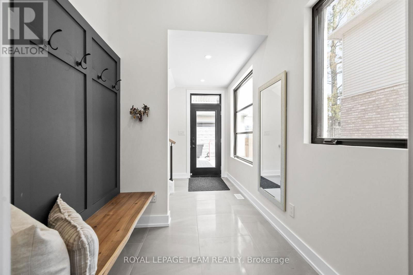 621 GAINSBOROUGH AVENUE Image 36