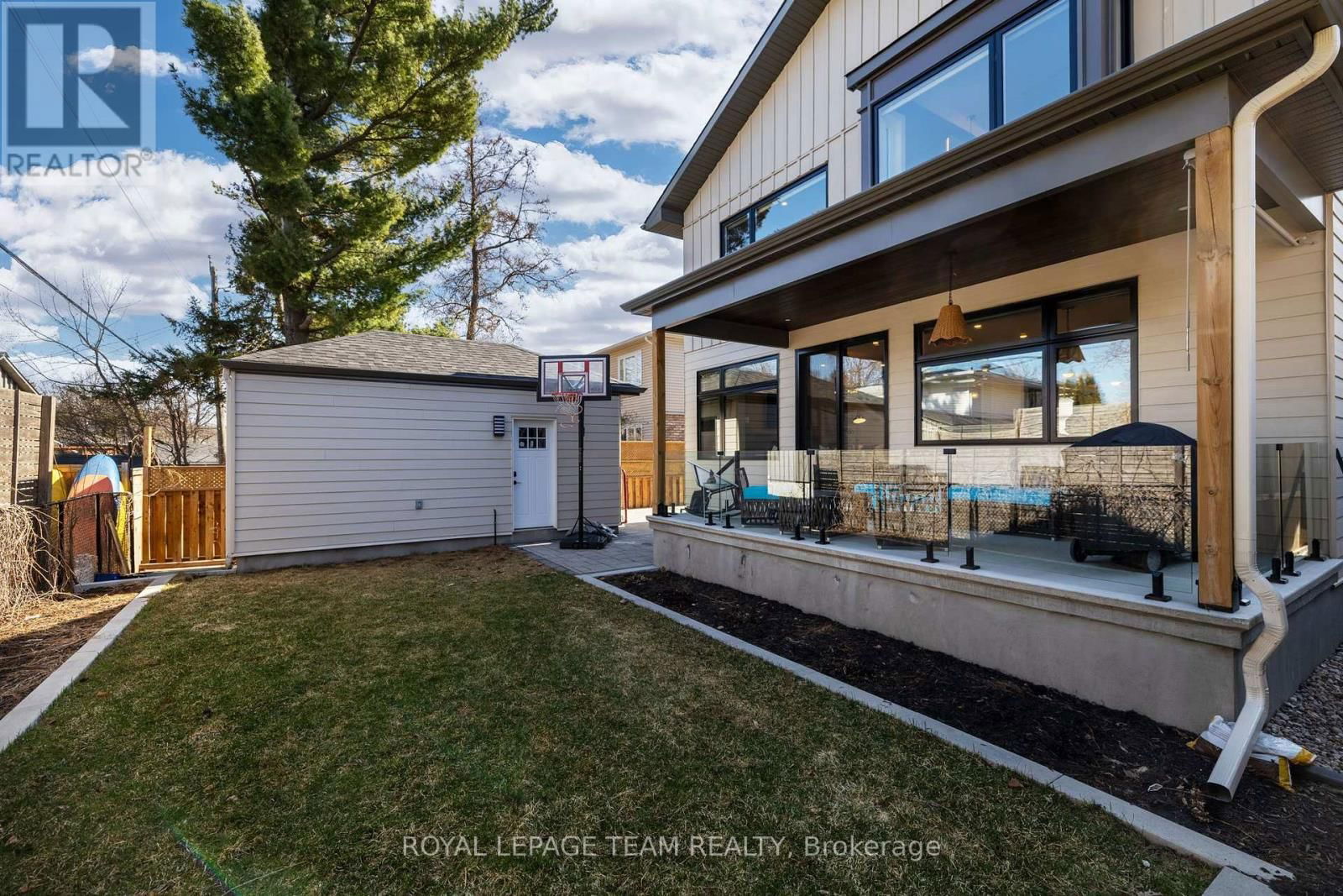 621 GAINSBOROUGH AVENUE Image 42