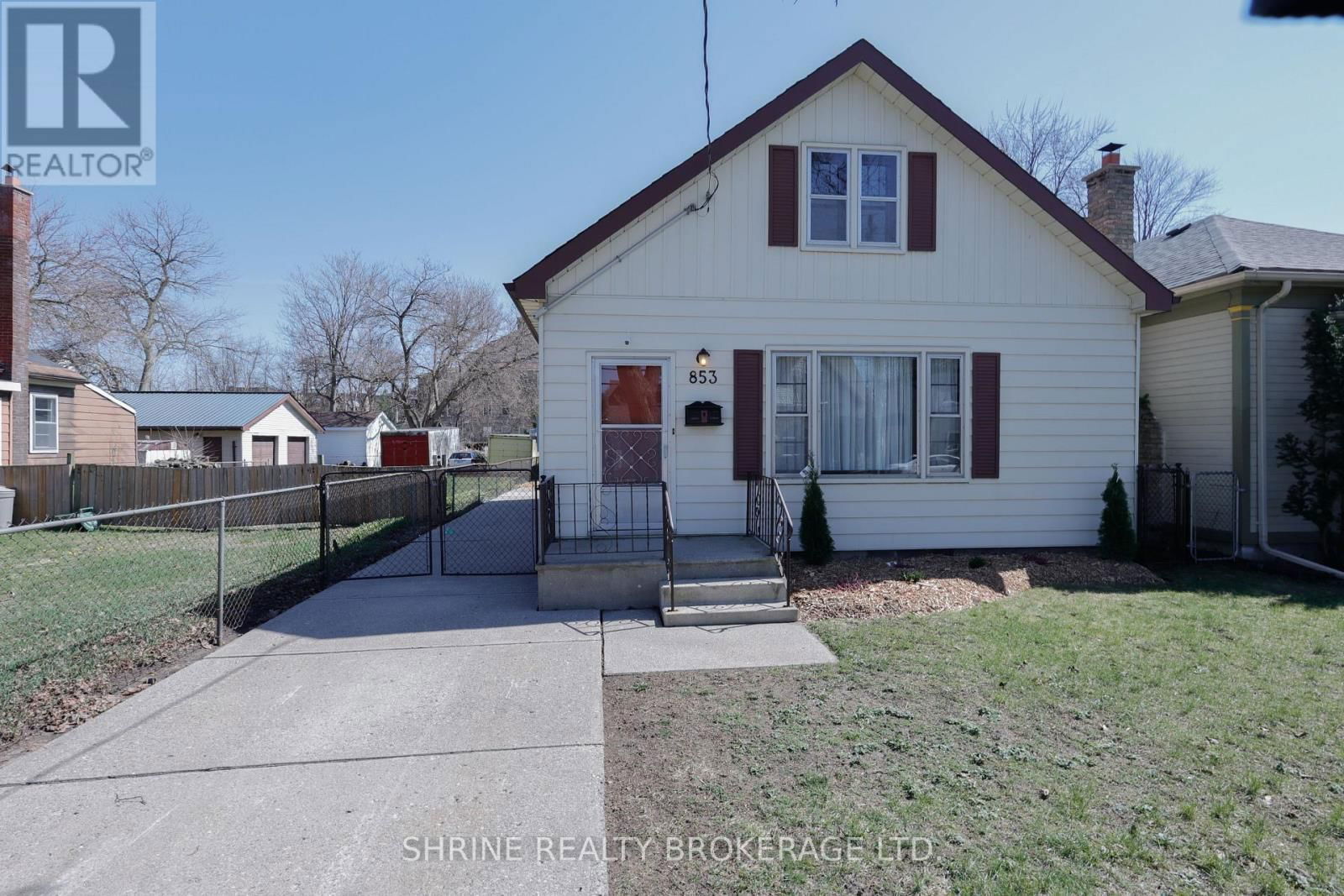 853 QUEENS AVENUE Image 1