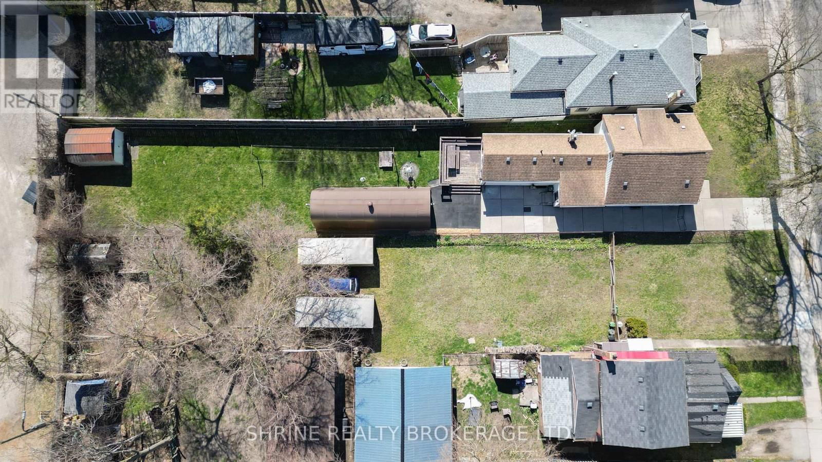 853 QUEENS AVENUE Image 2
