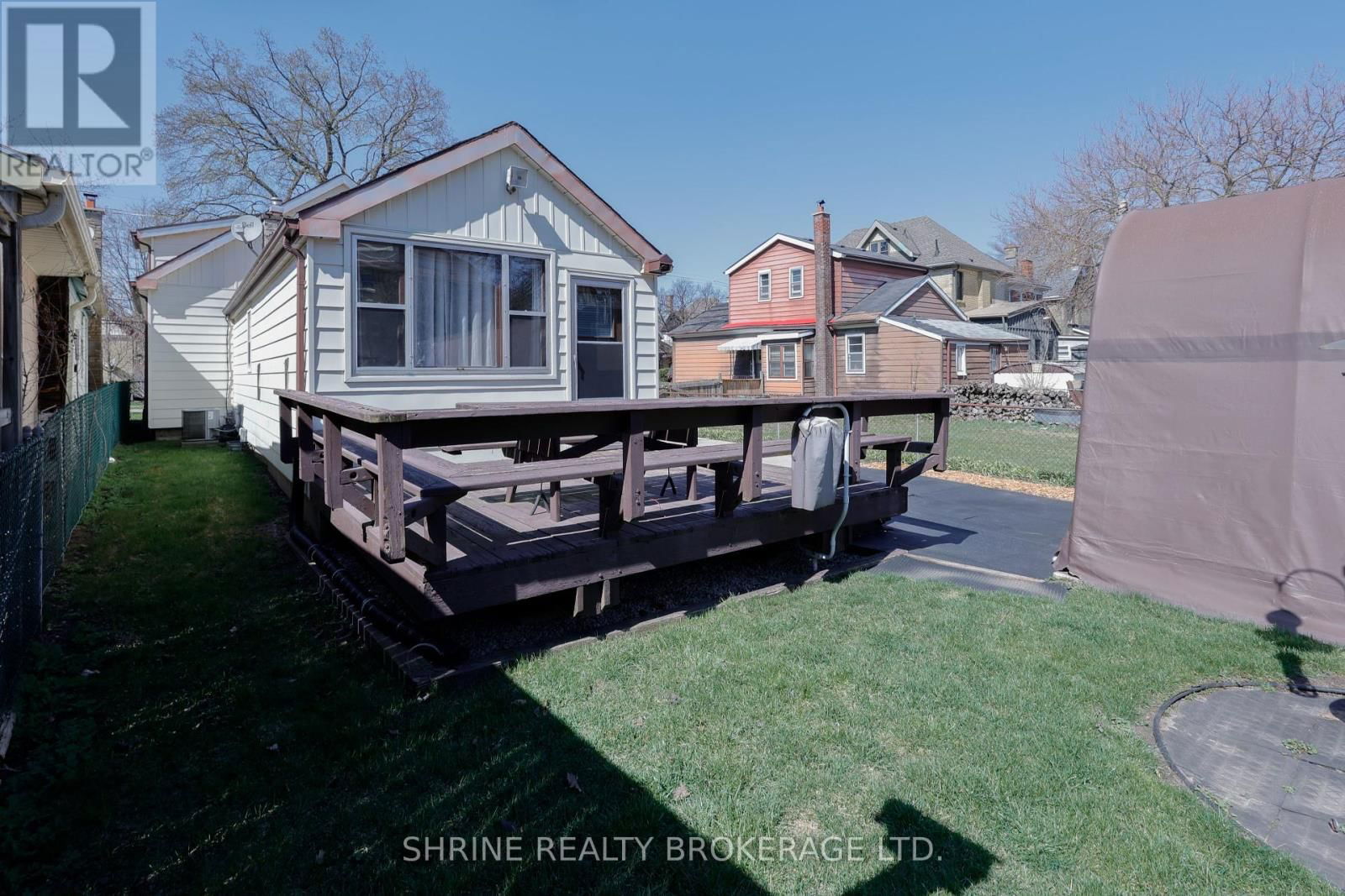 853 QUEENS AVENUE Image 48