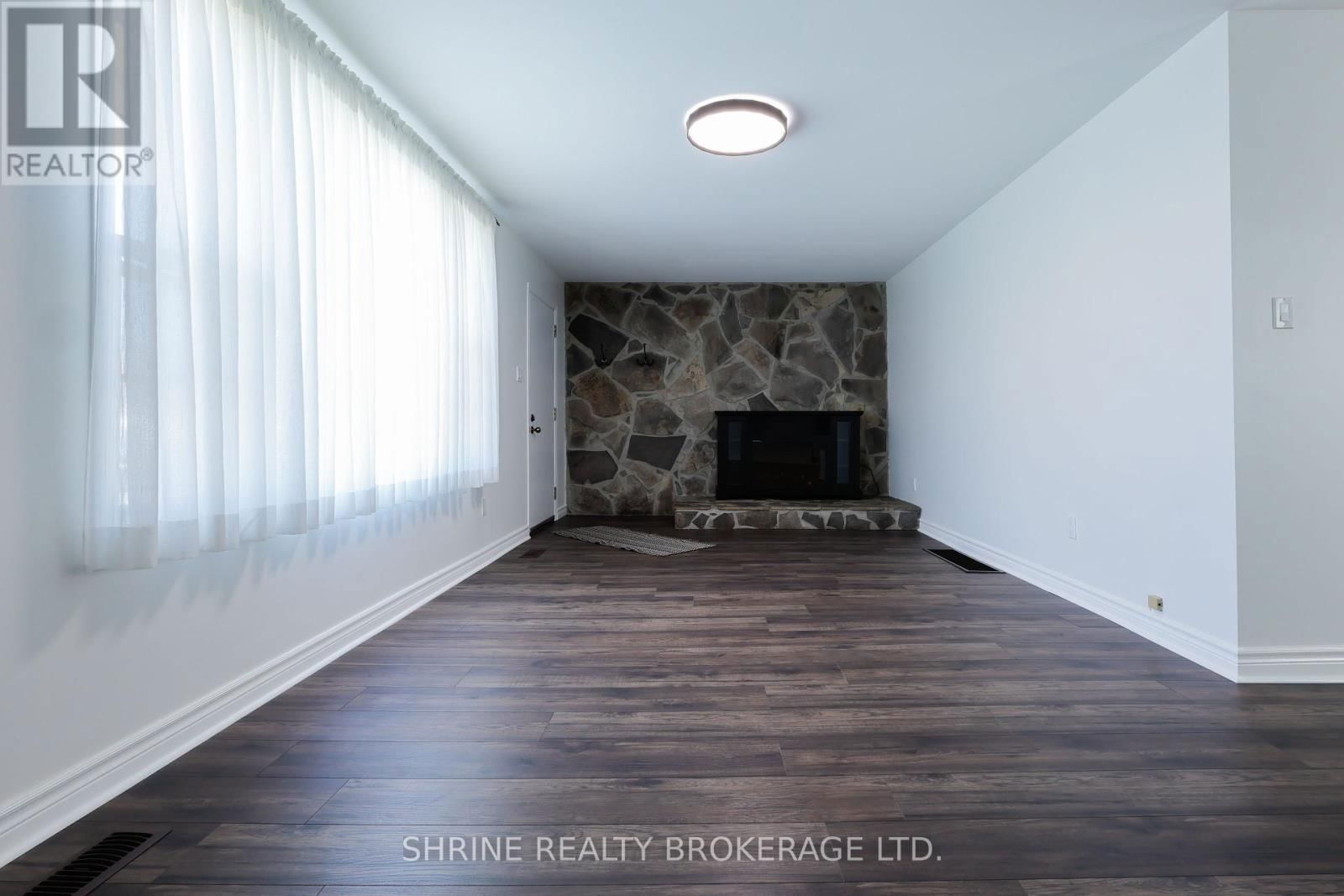 853 QUEENS AVENUE Image 5
