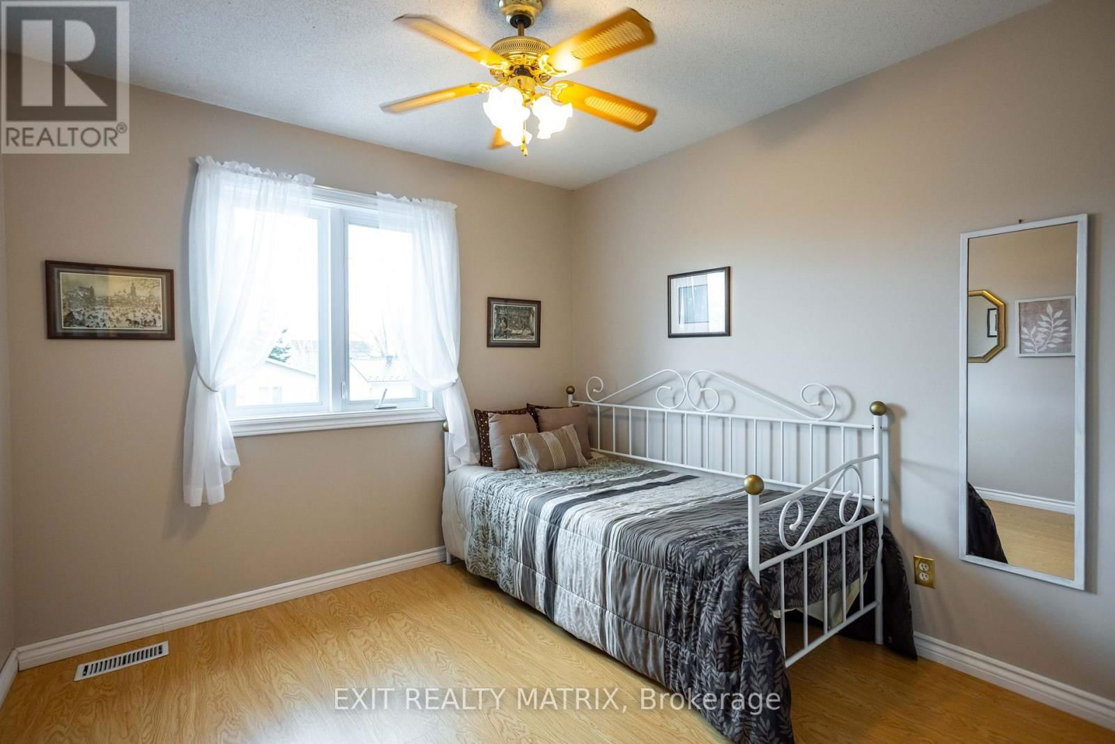 124 MENARD STREET Image 30