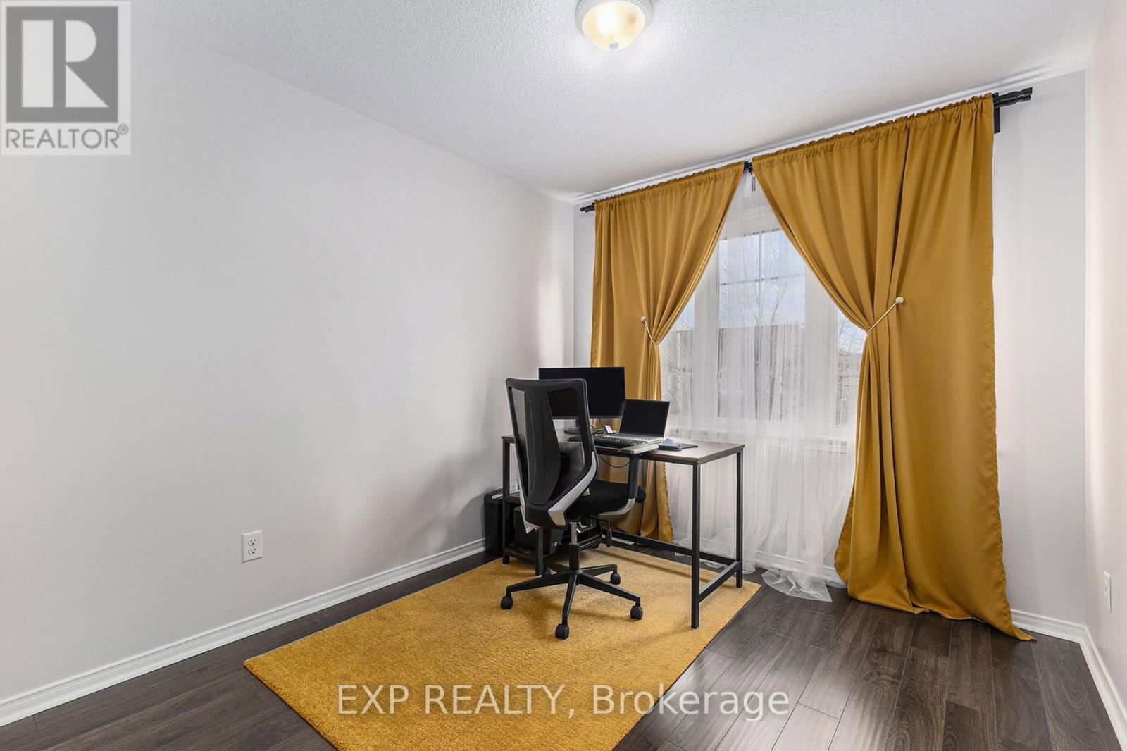 407 HEATHROW PRIVATE Image 15