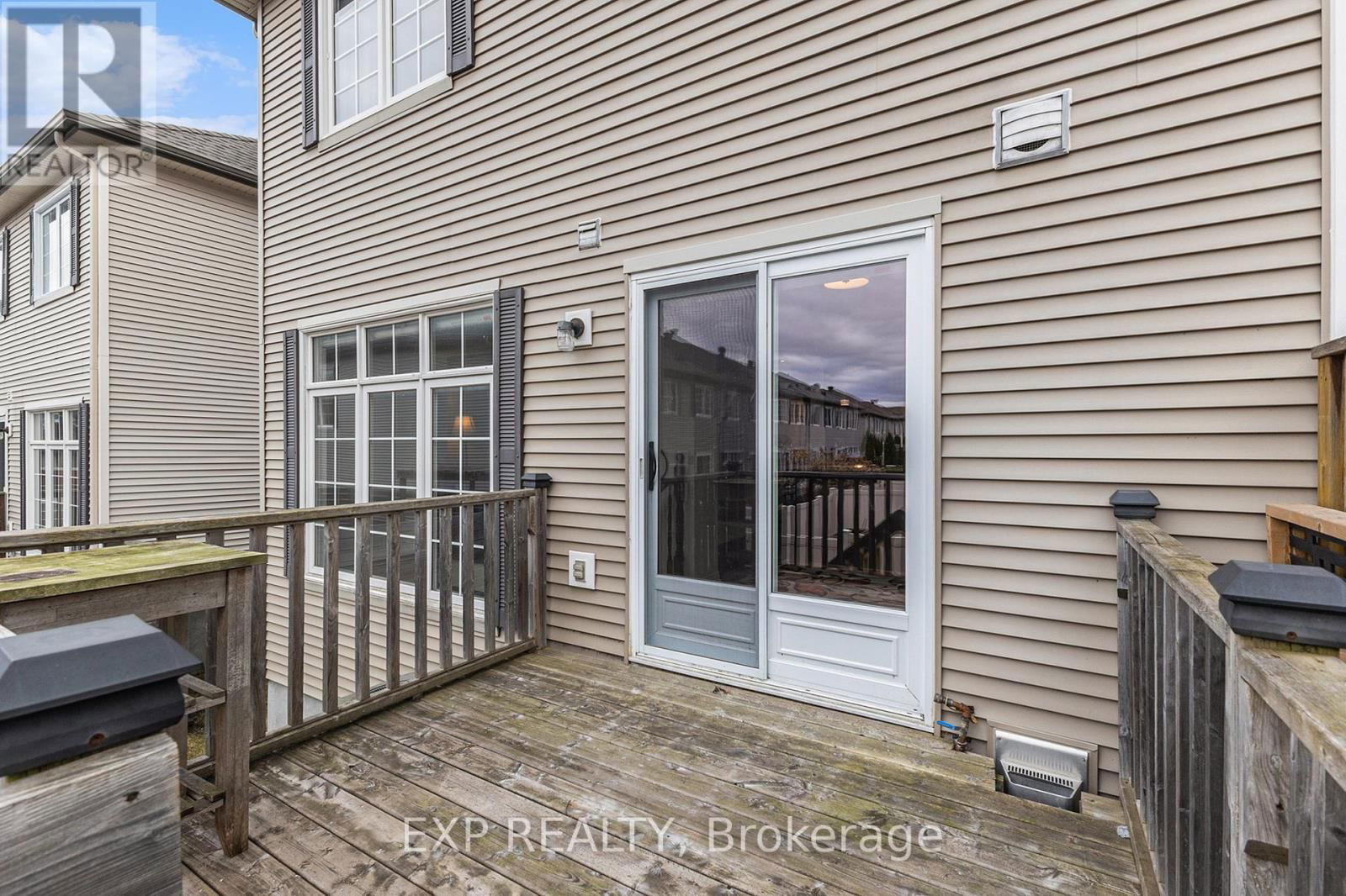 407 HEATHROW PRIVATE Image 26