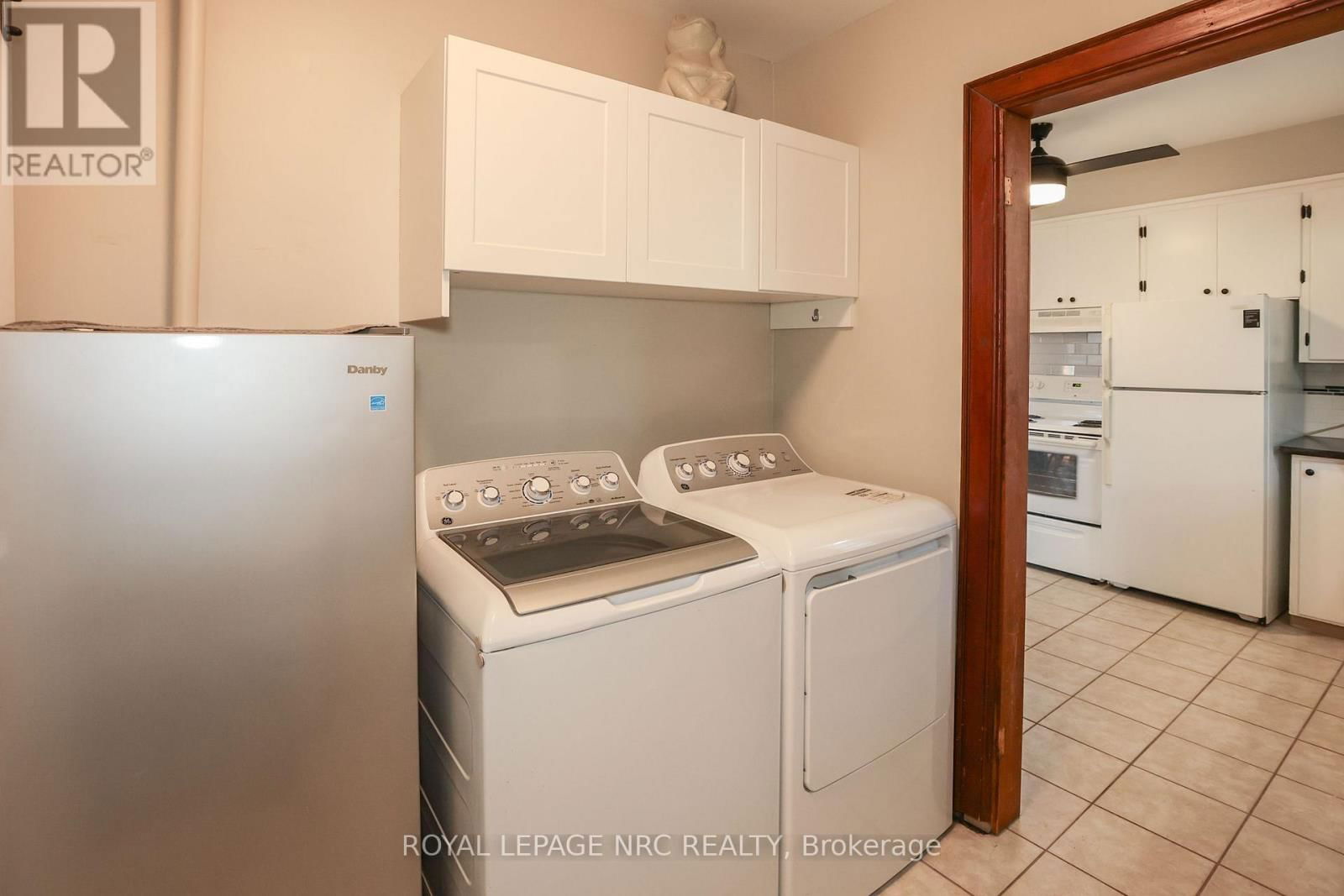 14 HURON STREET Image 13