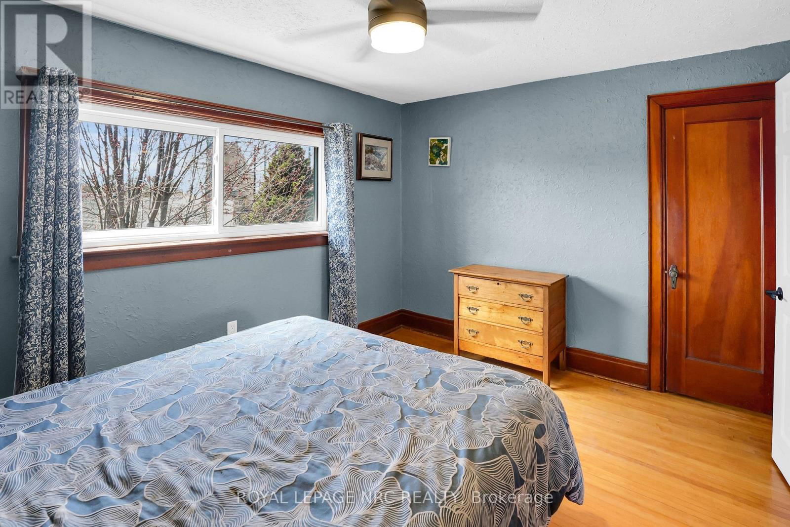 14 HURON STREET Image 17