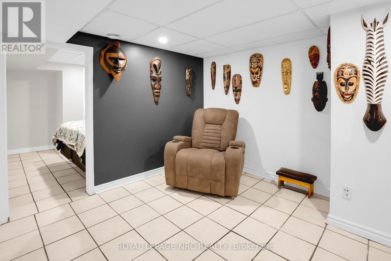 14 HURON STREET Image 26