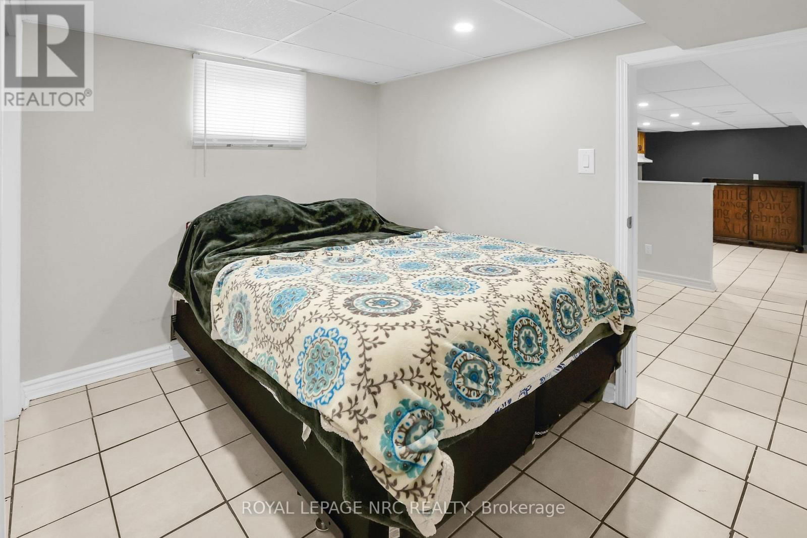 14 HURON STREET Image 27