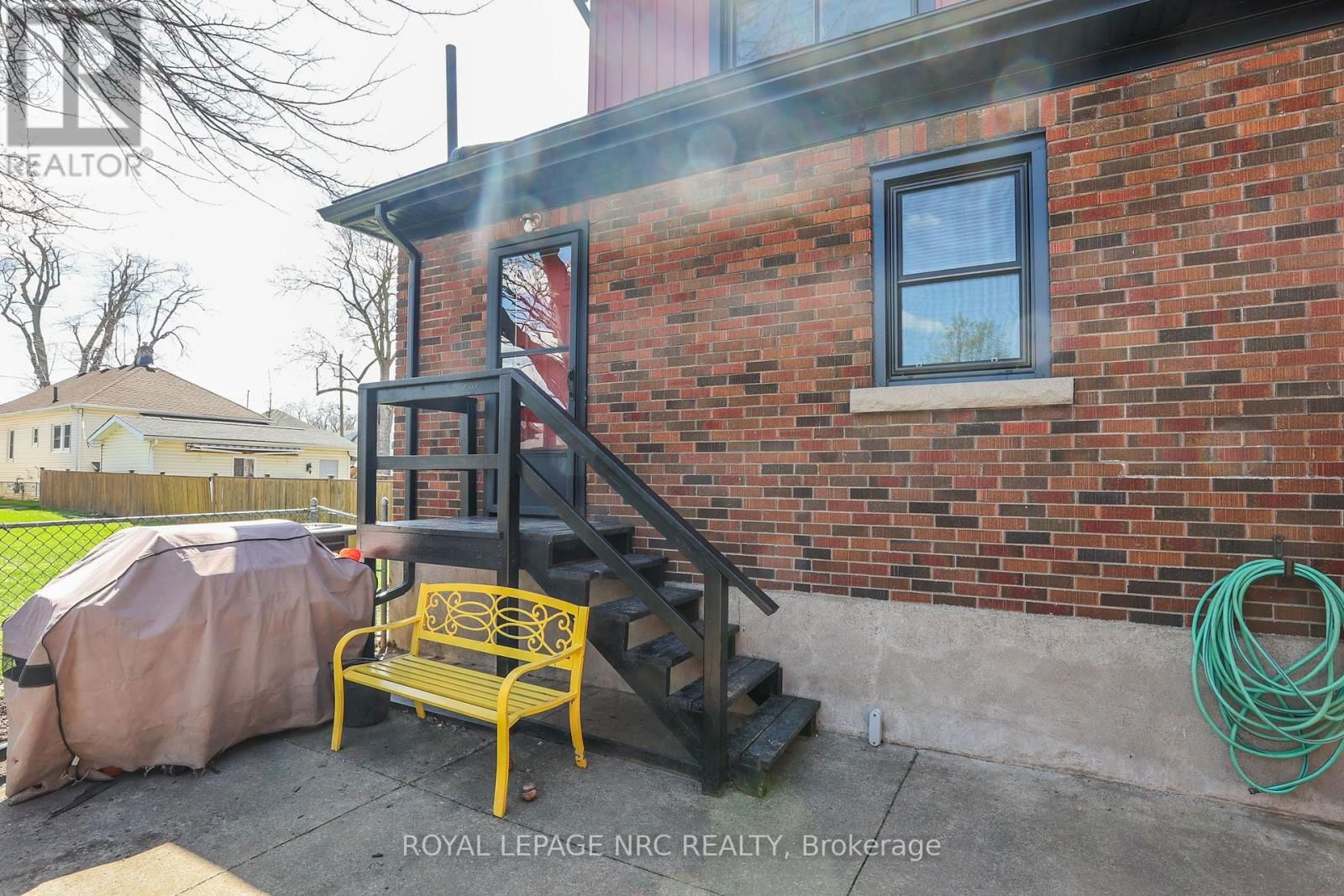 14 HURON STREET Image 36
