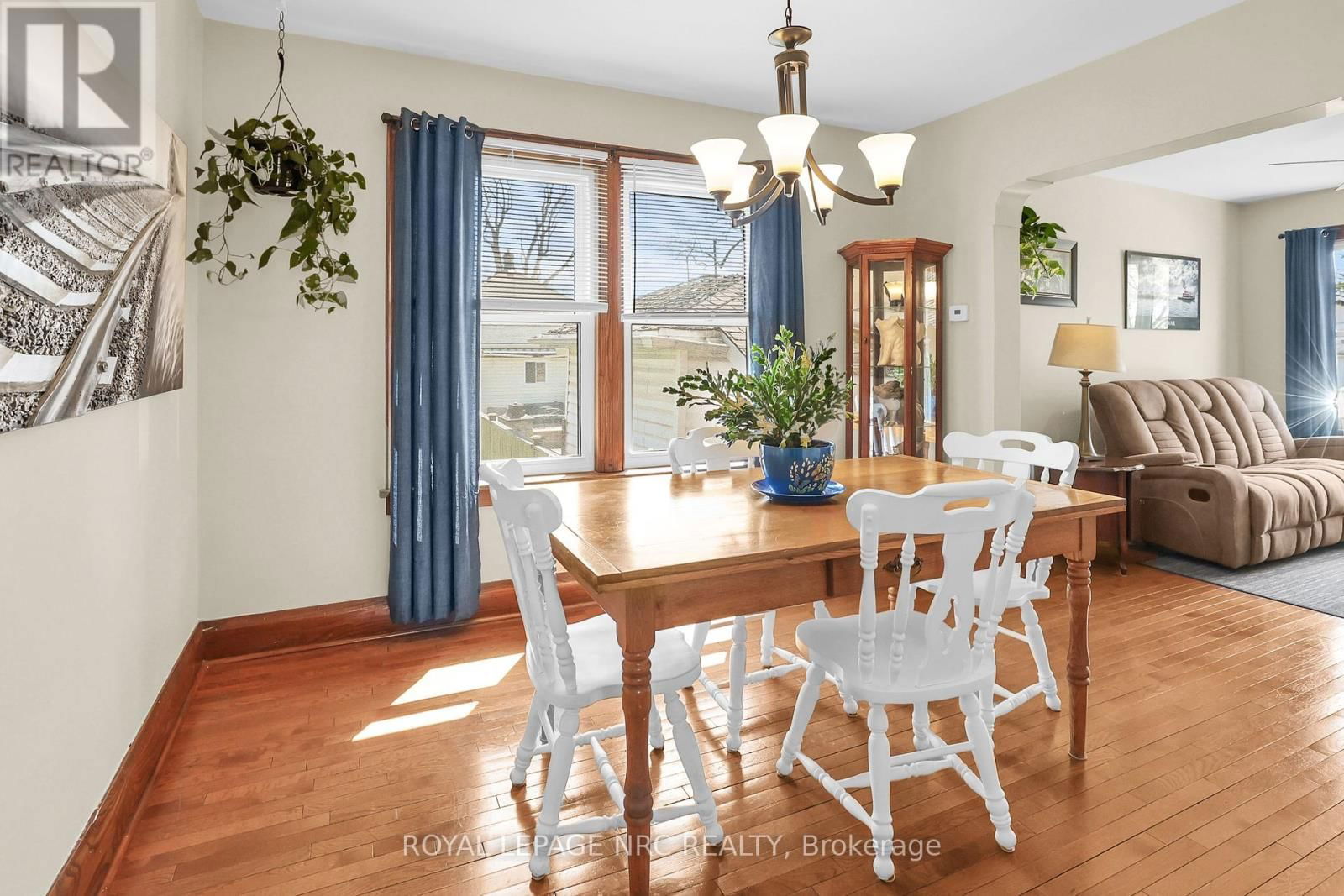 14 HURON STREET Image 7