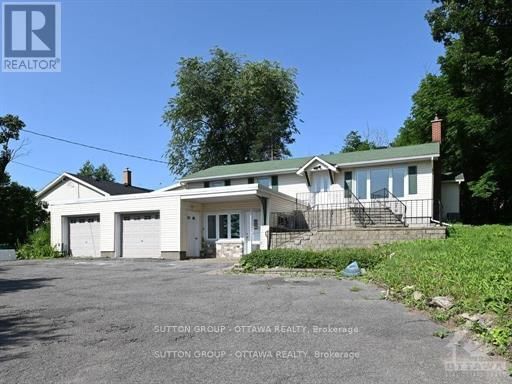3854 PRINCE OF WALES DRIVE Image 1