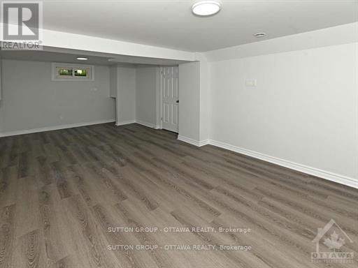 3854 PRINCE OF WALES DRIVE Image 20