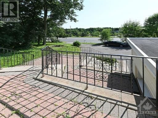 3854 PRINCE OF WALES DRIVE Image 6