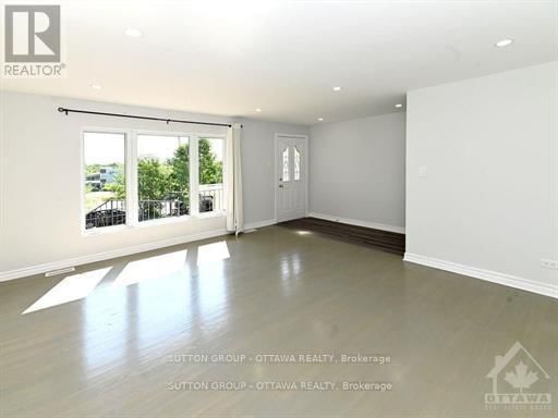 3854 PRINCE OF WALES DRIVE Image 8