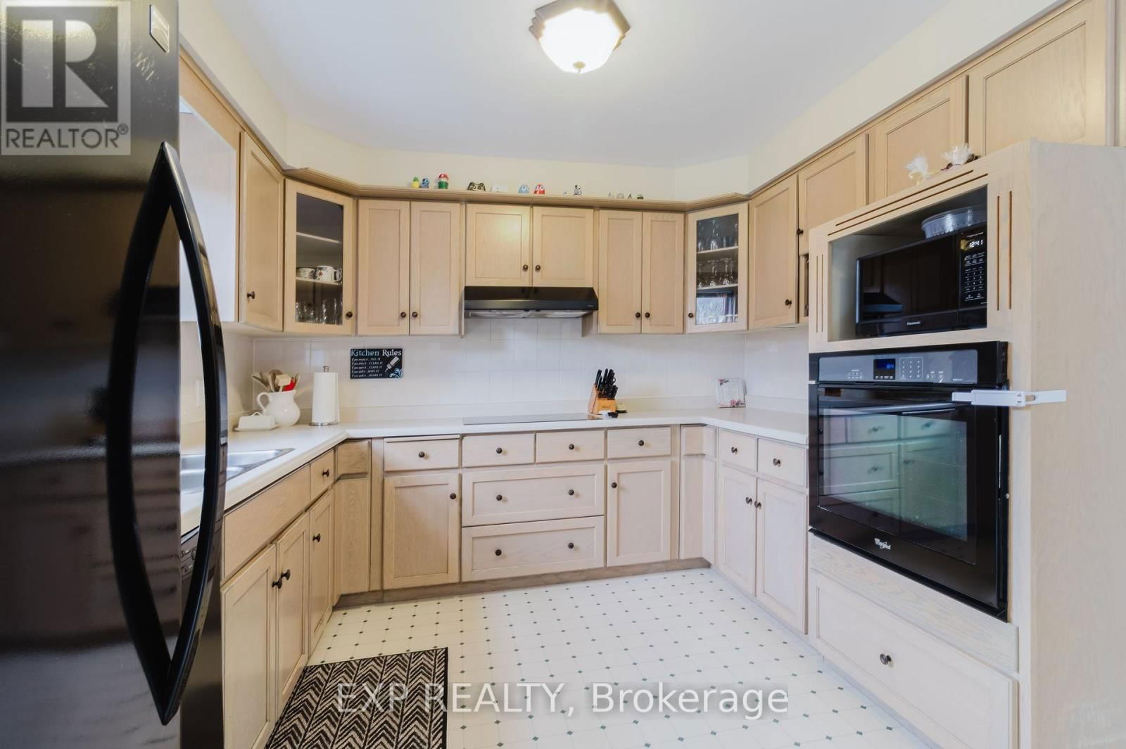 37 SPRINGGARDEN CRESCENT Image 16