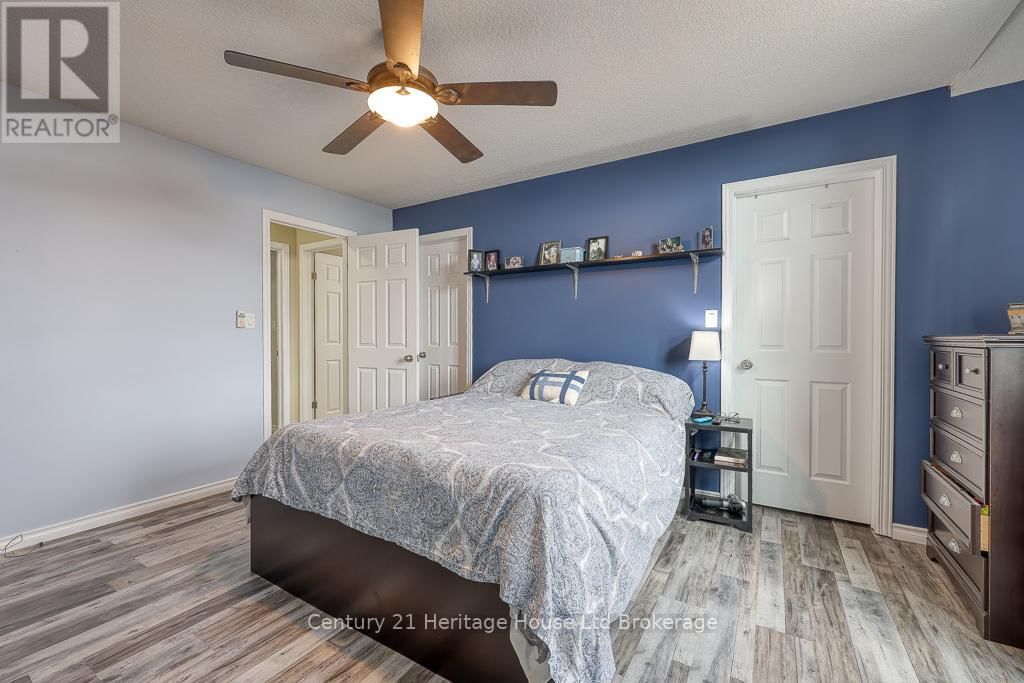 1079 MARQUETTE DRIVE Image 17