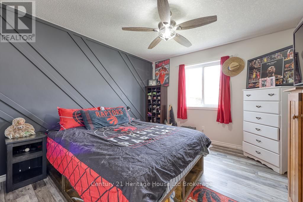 1079 MARQUETTE DRIVE Image 18
