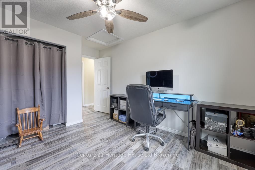 1079 MARQUETTE DRIVE Image 21