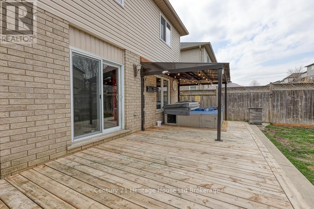 1079 MARQUETTE DRIVE Image 30