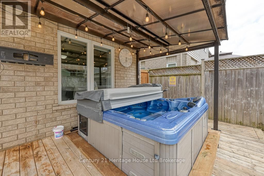 1079 MARQUETTE DRIVE Image 31